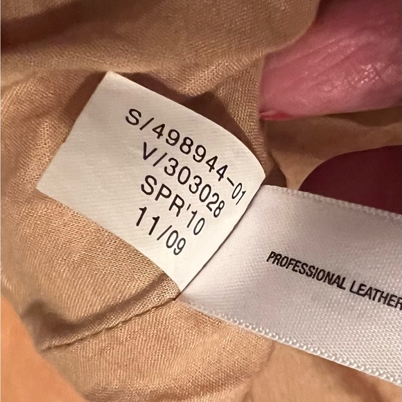 Sold. RARE GAP LEATHER Mod Jacket fully Lined. Gold Women’s Sz XS Buttery Soft. - Picture 12 of 16